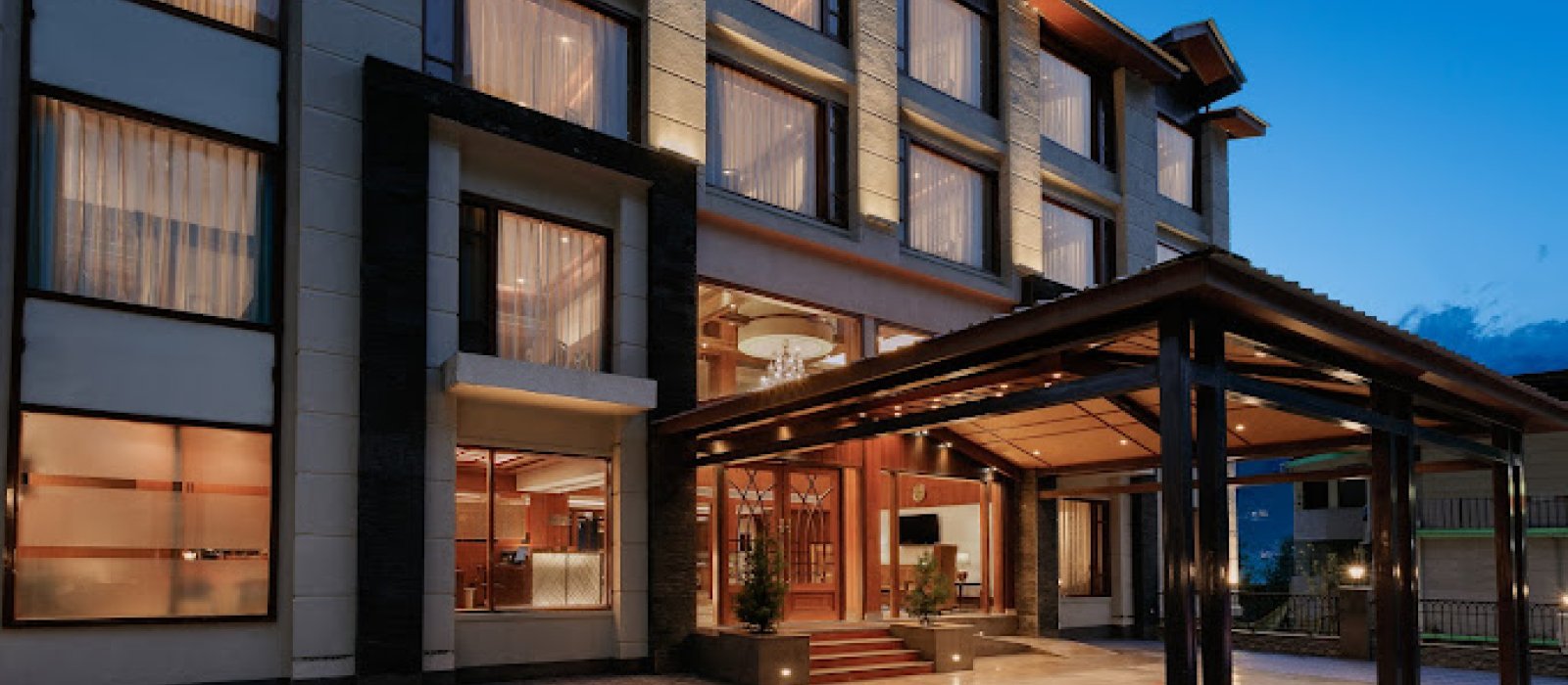https://www.pearlstourism.net/The Orchid Hotel Manali
